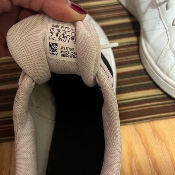 Used adidas size 7 women’s - Picture 3 of 6